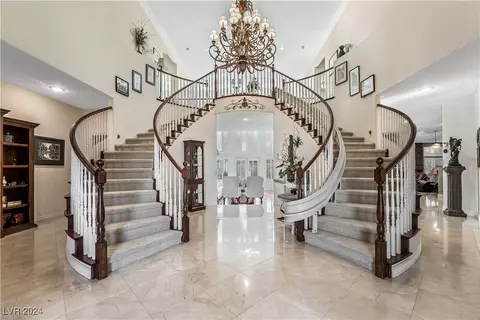7501 Bachelors Button Dr, Las Vegas, NV 89131