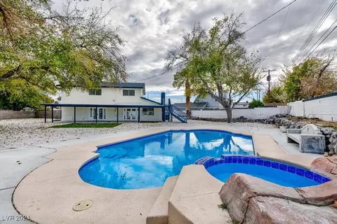 2670 Palma Vista Ave, Las Vegas, NV 89121