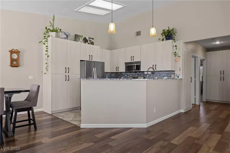 Kitchen - 517 W Mesquite Blvd #424, Mesquite, NV 89027 photo 1 of 5