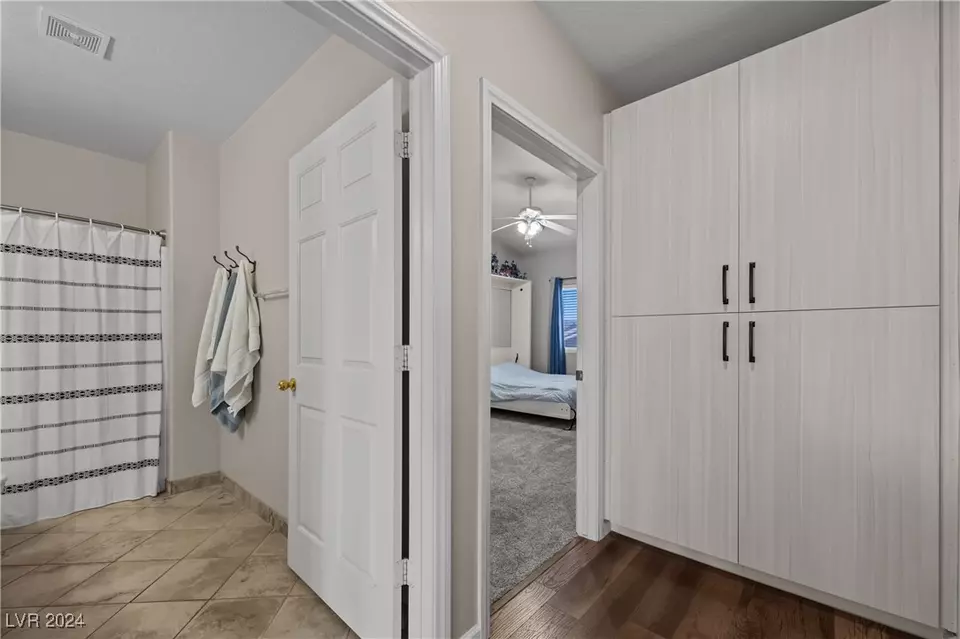 Entry Way - 517 W Mesquite Blvd #424, Mesquite, NV 89027 photo 3 of 4