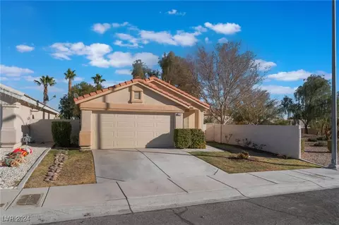 5816 Red Gull St, Las Vegas, NV 89149