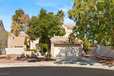 9400 Summer Rain Dr, Las Vegas, NV 89134