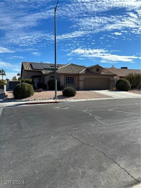 7232 Robins Roost St, Las Vegas, NV 89131