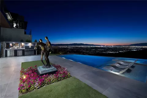 496 Overlook Rim Dr, Henderson, NV 89012