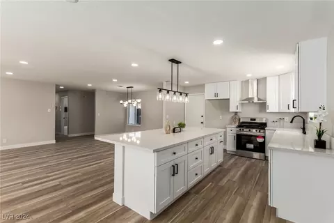 3901 Oakhill Ave, Las Vegas, NV 89121