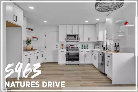 5963 Natures Dr, Las Vegas, NV 89122