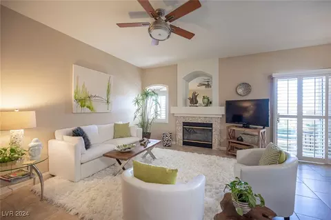 5415 W Harmon Ave #1105, Las Vegas, NV 89103