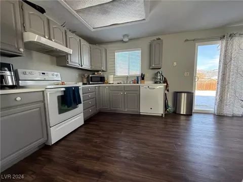 965 E 16th St, Ely, NV 89301 photo 3
