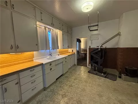 Kitchen - 781 Campton St, Ely, NV 89301 photo 2 of 4