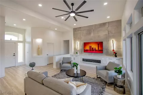 10512 Findlay Ave, Las Vegas, NV 89134