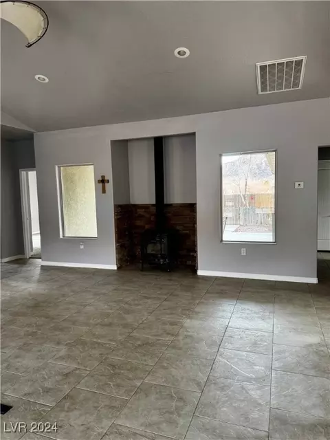 Living - 99 Keele Rd, Caliente, NV 89008 photo 3 of 5