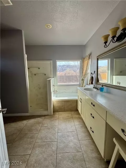 Bath - 99 Keele Rd, Caliente, NV 89008 photo 1 of 7
