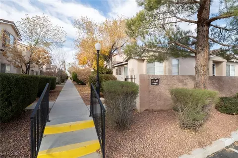 29 Belle La Blanc Ave, Las Vegas, NV 89123