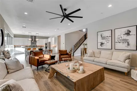 8967 Rolling Pietra St, Las Vegas, NV 89166