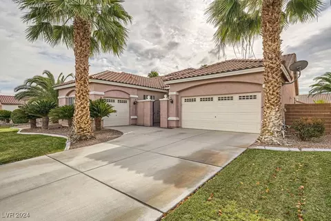 9833 Masterful Dr, Las Vegas, NV 89148