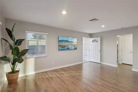 271 W Basic Rd, Henderson, NV 89015 photo 14