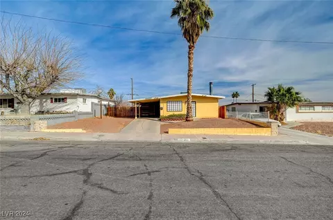 1020 Nassau Dr, Las Vegas, NV 89108