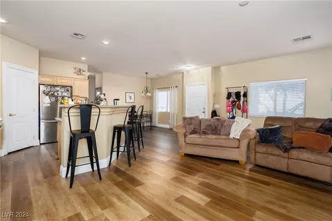 2050 Scanlon Ferry Ct #103, Las Vegas, NV 89156