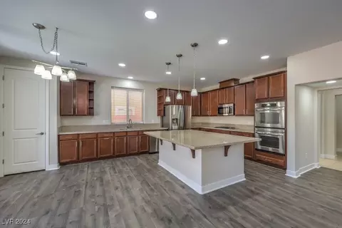 6608 Fort William St, North Las Vegas, NV 89084