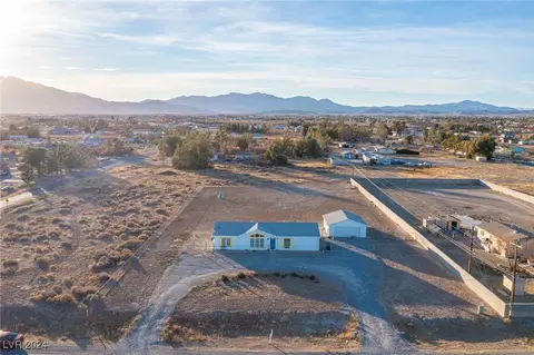 3270 S Blagg Rd, Pahrump, NV 89048