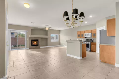 9165 Goose Lake Way #103, Las Vegas, NV 89149