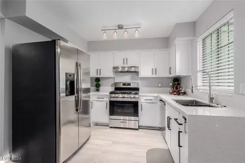 7078 Burcot Ave #B15, Las Vegas, NV 89156