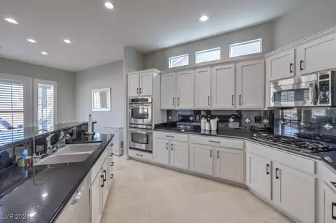 10154 Prattville Ave, Las Vegas, NV 89148