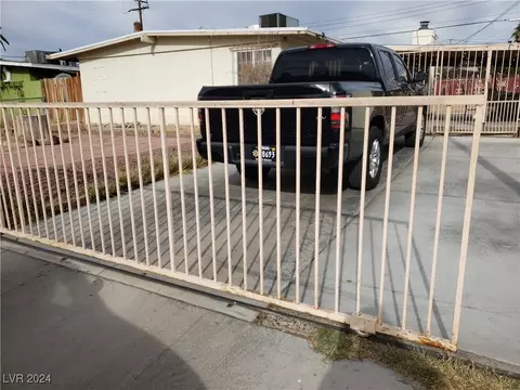 3212 Hickey Ave, North Las Vegas, NV 89030