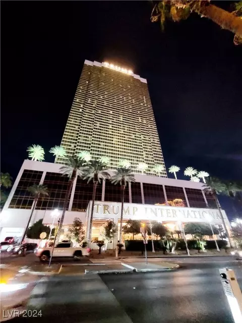 2000 N Fashion Show Dr #4701, Las Vegas, NV 89109