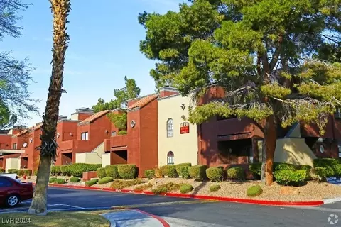 4050 Pacific Harbors Dr #125, Las Vegas, NV 89121