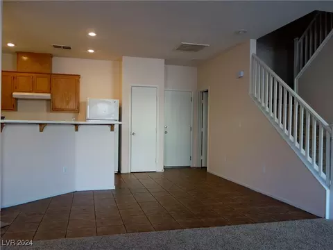 3928 Lazy Pine St #102, Las Vegas, NV 89108