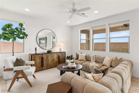34 Nine Mile Creek Dr, Las Vegas, NV 89138