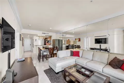 230 E Flamingo Rd #223, Las Vegas, NV 89169