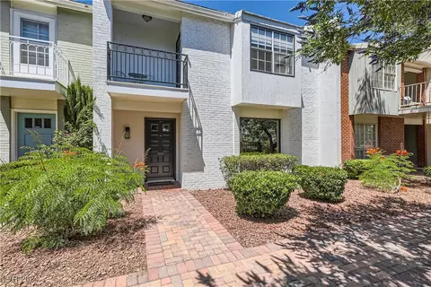 618 Tam O Shanter, Las Vegas, NV 89109