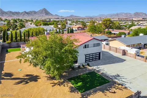 1571 Sundown Dr, Henderson, NV 89002