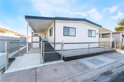 3490 Allegheny Dr, Las Vegas, NV 89122