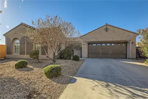 5704 Flying Birdie Ave, Las Vegas, NV 89122