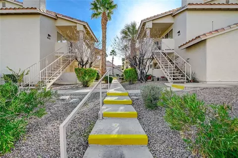 945 Falconhead Ln #102, Las Vegas, NV 89128
