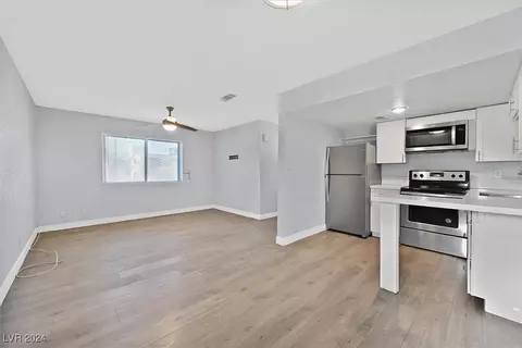 3801 Daisy St #40, Las Vegas, NV 89119