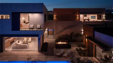 6860 Milos Rd, Las Vegas, NV 89118
