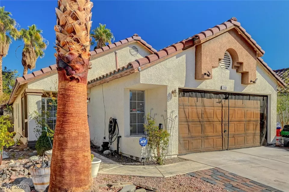  3464 Trilogy Dr, Las Vegas, NV 89108 photo 3