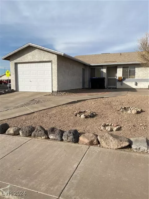 427 E Barrett St, Henderson, NV 89011