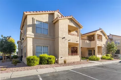 520 Arrowhead Trl #911, Henderson, NV 89015
