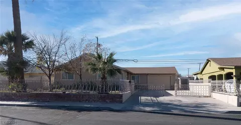 905 N 17th St, Las Vegas, NV 89101