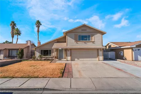 1325 Labrador Dr, Las Vegas, NV 89142