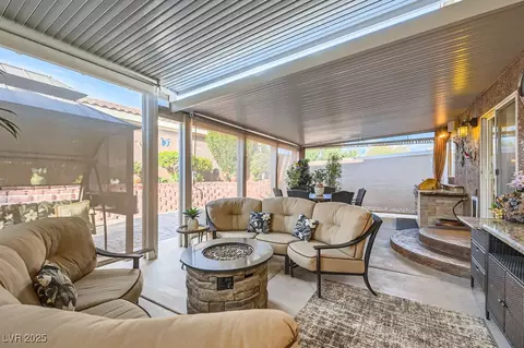 7573 Tuckaway Harbor St, Las Vegas, NV 89139