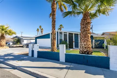1816 Saylor Way, Las Vegas, NV 89108