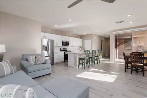 11431 Gravitation Dr #102, Las Vegas, NV 89135