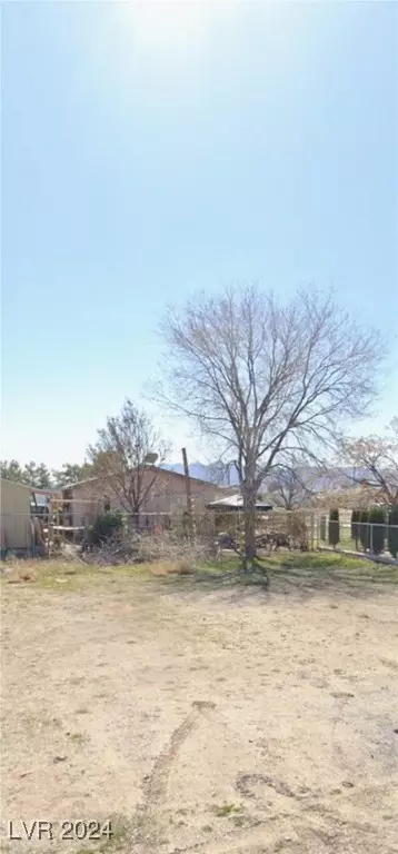 231 Hamilton St, Pahrump, NV 89048