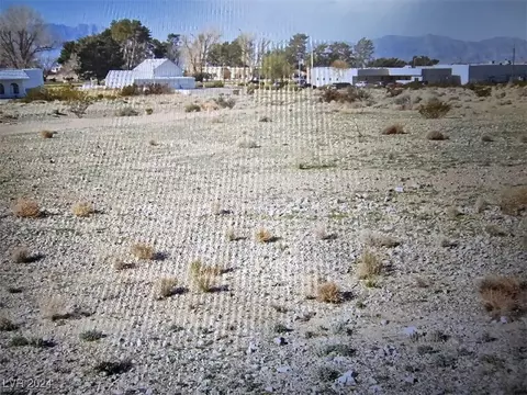 1881 E Jumping Fox St, Pahrump, NV 89048